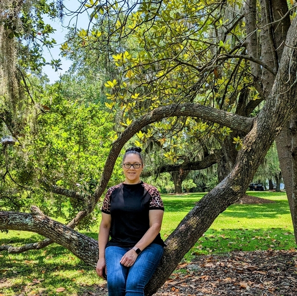 Meet your Posher, Amanda - Picture 1 of 1